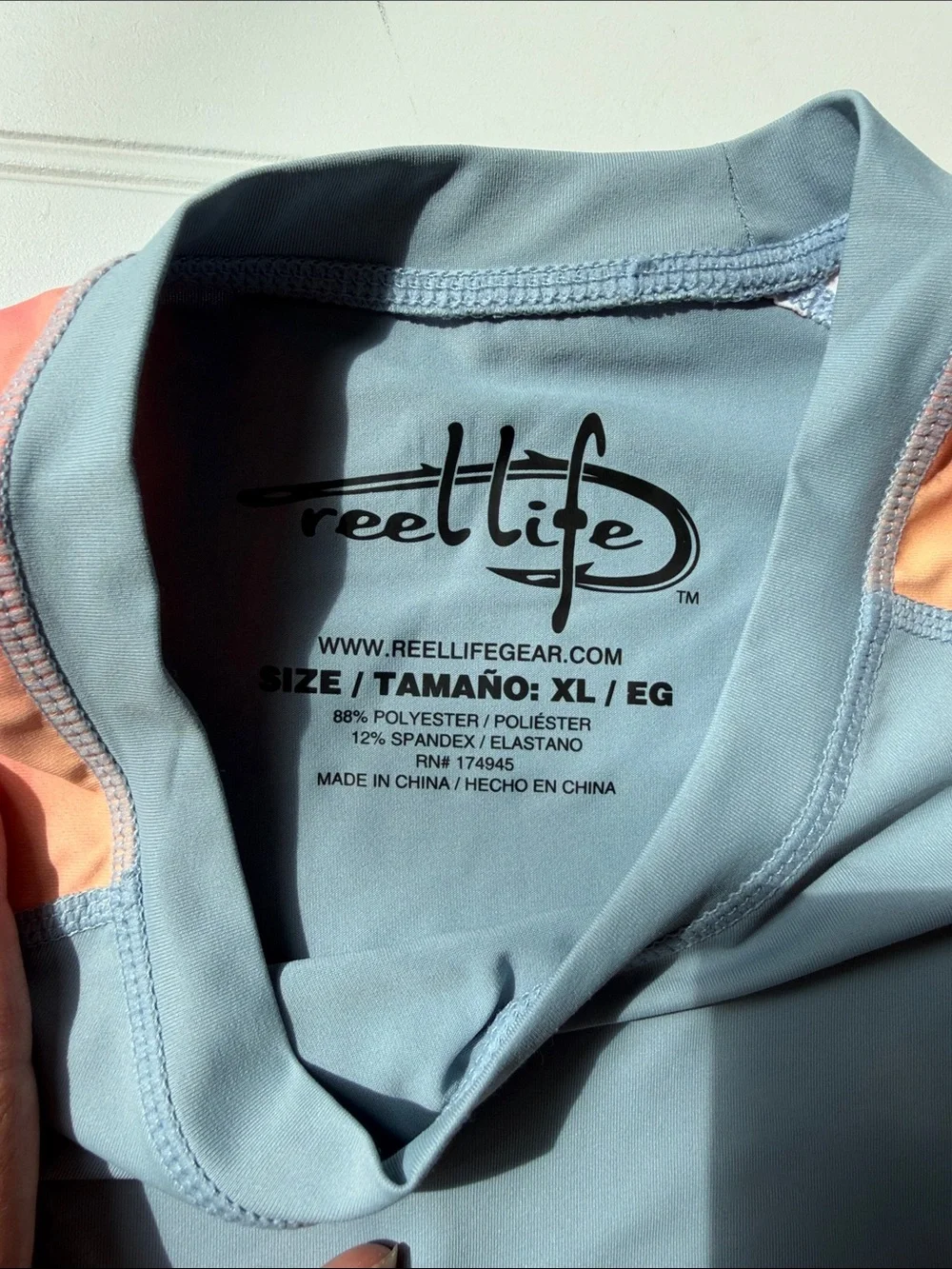 (073)Reel Life Men's Short-Sleeve Rash Guard in Slate Blue wCoral-Peach Sleeves